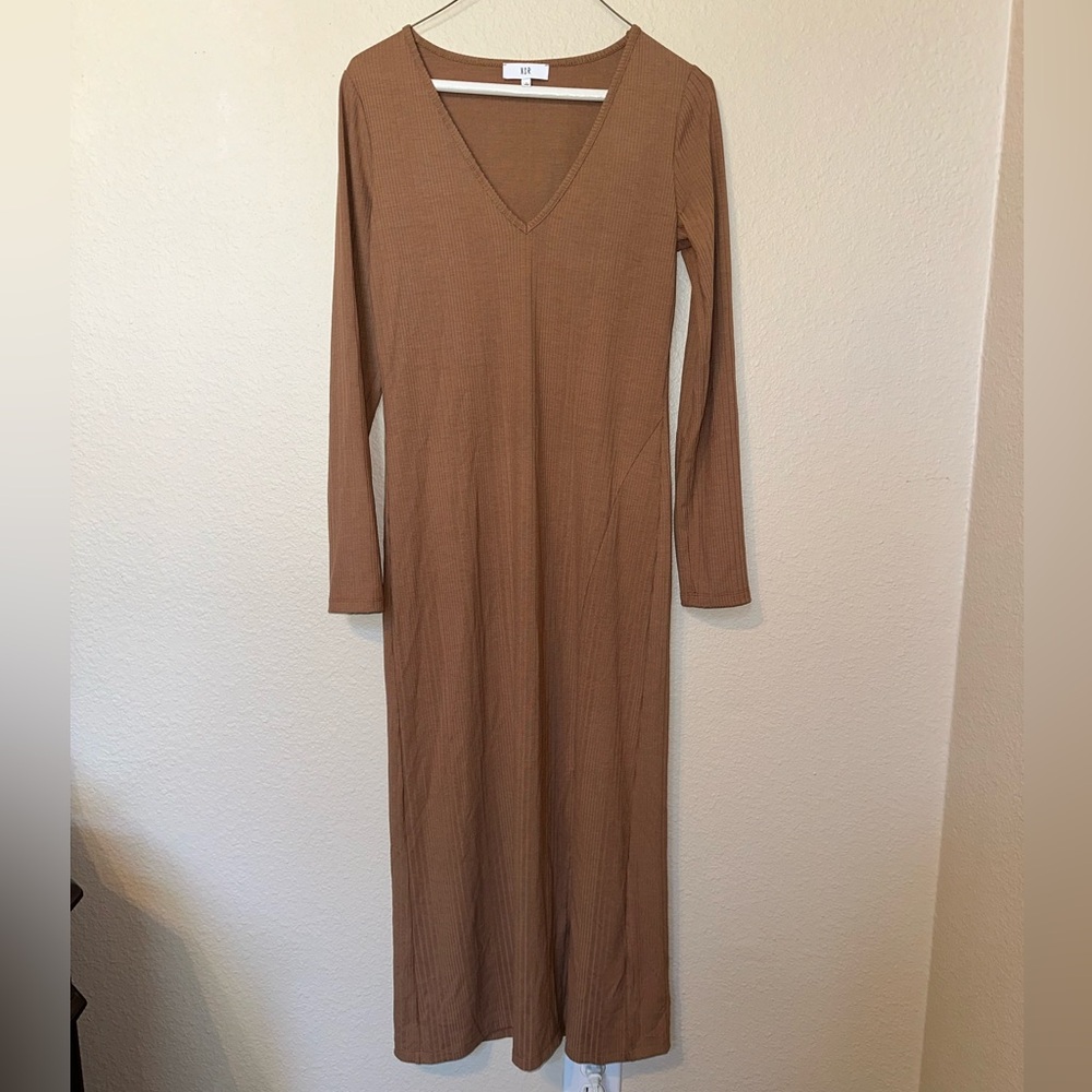 NSR Long Sleeve Tan V-Neck Dress